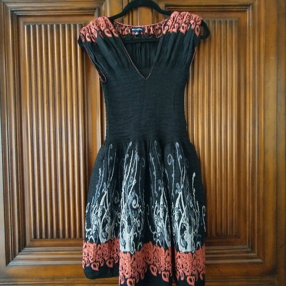 Size M Max Edition Dress